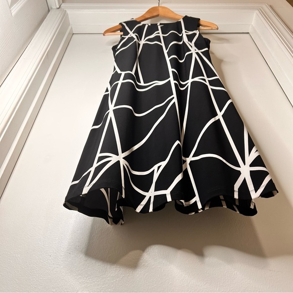 Tommy Hilfiger “Cats Cradle” Jersey Shift Dress - Size 2 - Picture 3 of 9